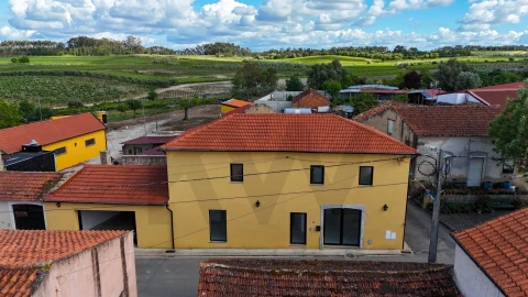 Moradia T4 para Venda em Vilarinho do Bairro
