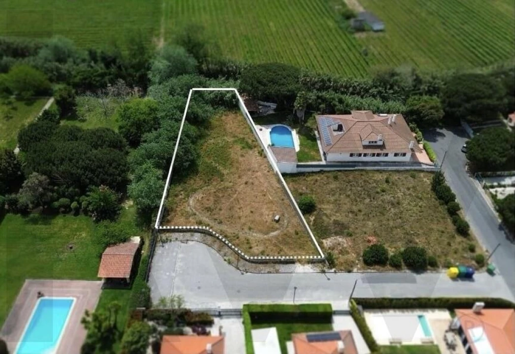 Terreno para Venda em Colares Foto 1