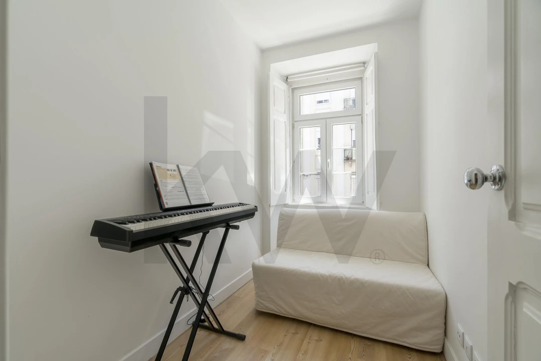 Apartamento T1 para Arrendamento em Campo de Ourique Foto 2