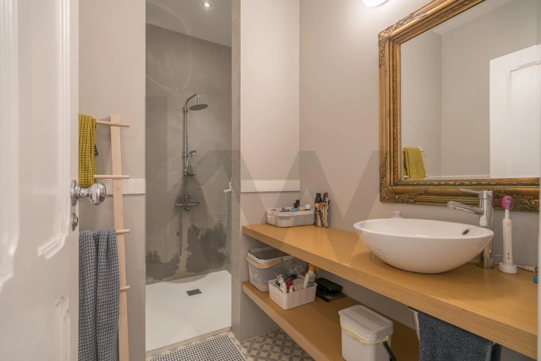 Apartamento T1 para Arrendamento em Campo de Ourique Foto 14