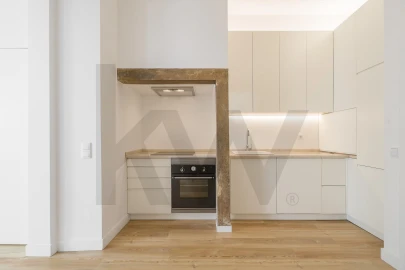 Apartamento T1 para Arrendamento em Campo de Ourique