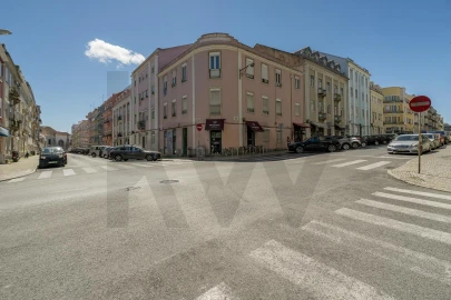 Apartamento T1 para Arrendamento em Campo de Ourique