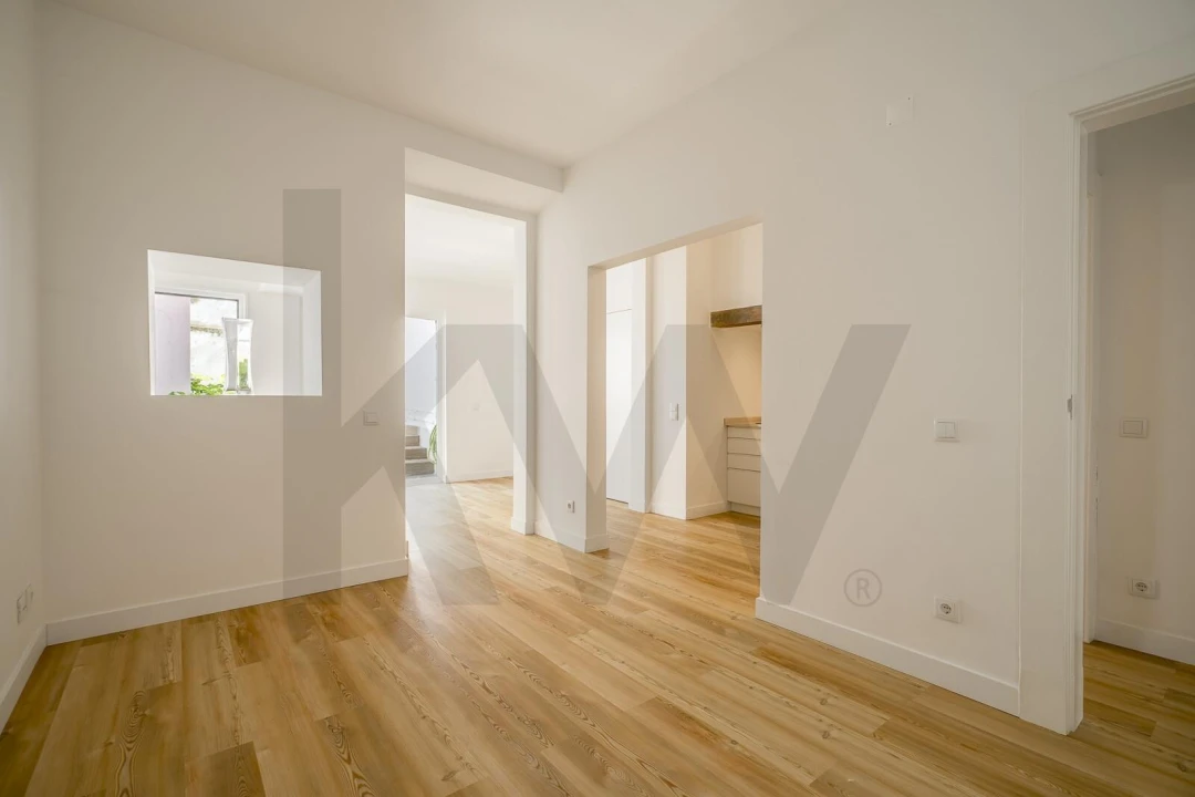 Apartamento T1 para Arrendamento em Campo de Ourique Foto 9