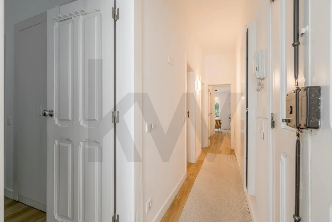 Apartamento T1 para Arrendamento em Campo de Ourique Foto 24