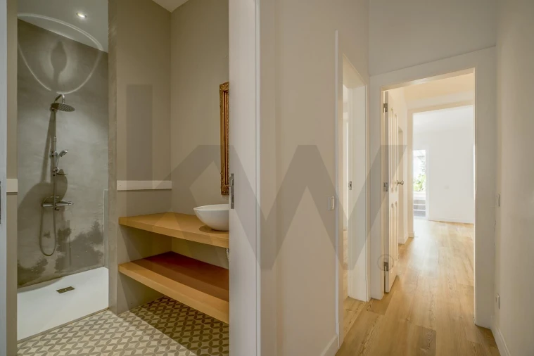 Apartamento T1 para Arrendamento em Campo de Ourique Foto 11