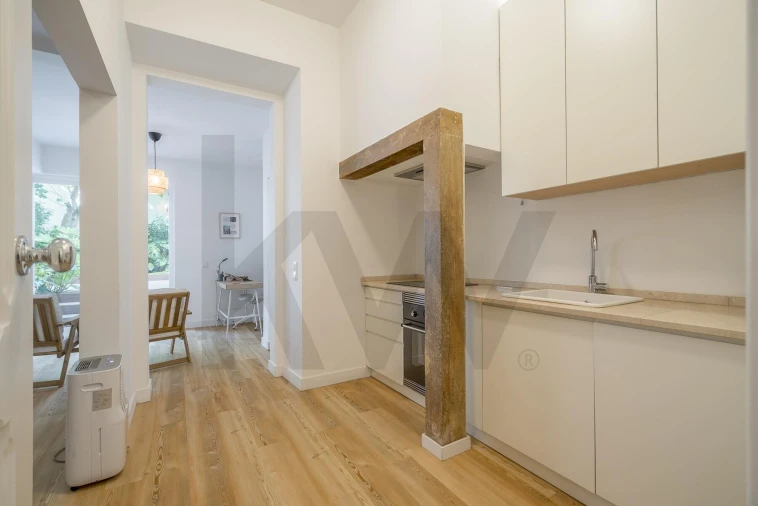 Apartamento T1 para Arrendamento em Campo de Ourique Foto 28