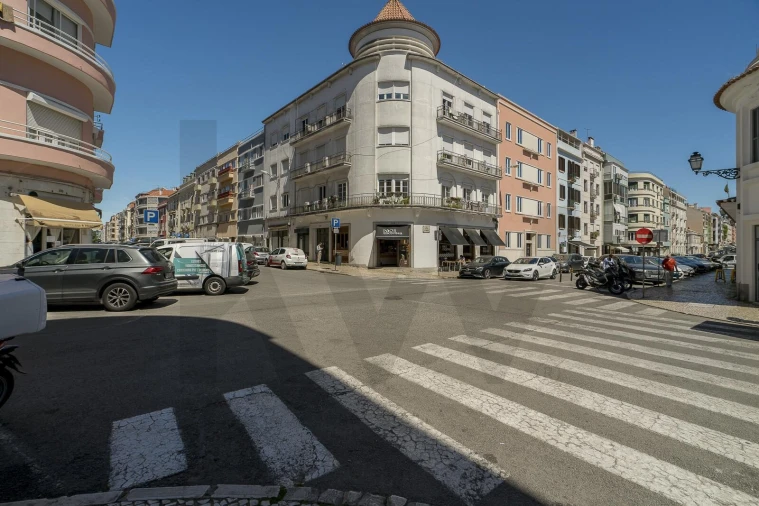 Apartamento T1 para Arrendamento em Campo de Ourique Foto 39