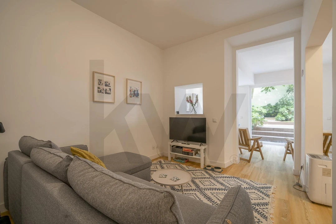 Apartamento T1 para Arrendamento em Campo de Ourique Foto 1