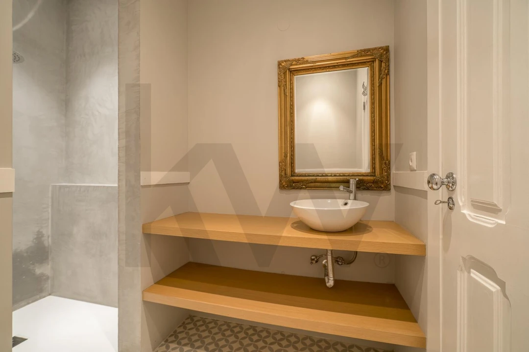 Apartamento T1 para Arrendamento em Campo de Ourique Foto 10
