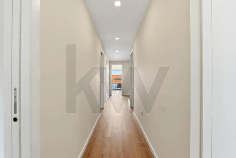 Apartamento T4 para Venda em Ericeira Foto 49