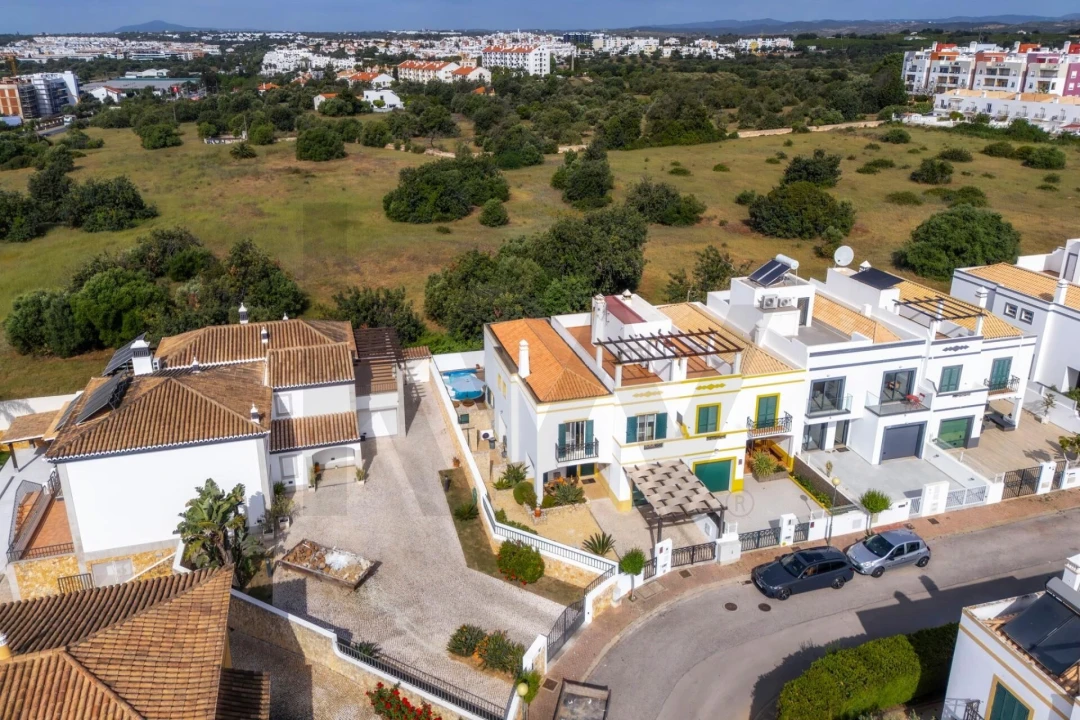 Moradia T4 para Venda em Tavira (Santa Maria e Santiago) Foto 8
