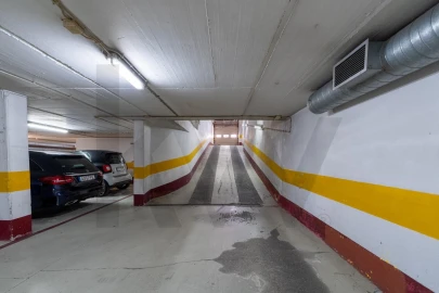 Escritório para Arrendamento em Avenidas Novas