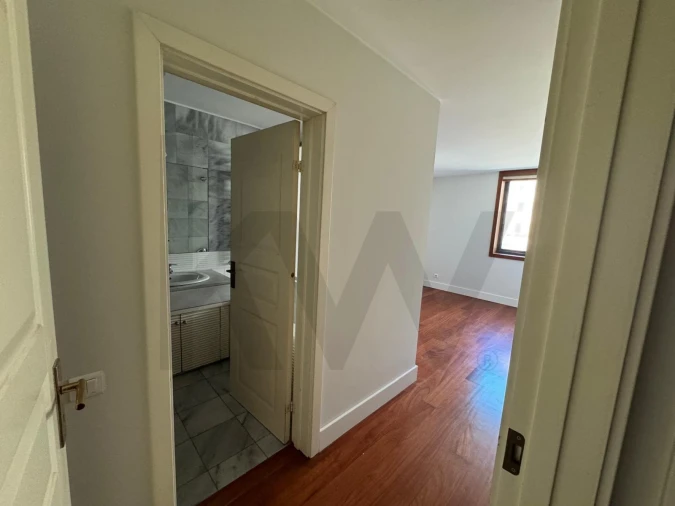Apartamento T4 para Venda em Matosinhos e Leça da Palmeira Foto 13