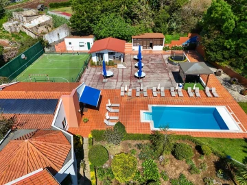Quinta T9 para Venda em Almargem do Bispo, Pêro Pinheiro e Montelavar