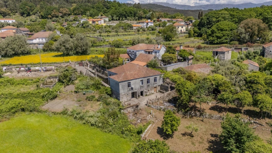 Moradia T3 para Venda em Riba de Ancora Foto 4