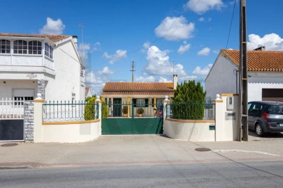 Moradia T2 para Venda em Coruche, Fajarda e Erra