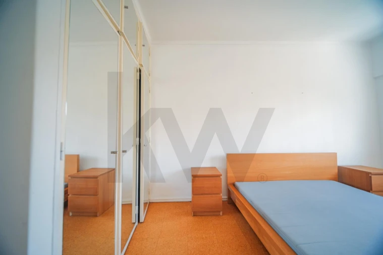 Apartamento T2 para Venda em Vila Franca de Xira Foto 9
