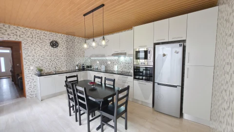 Moradia T3 para Venda em Santana