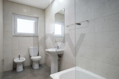 Apartamento T2 para Arrendamento em Campo de Ourique