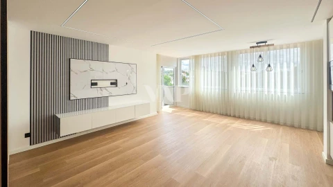Apartamento T3 para Venda em Loule (São Clemente)