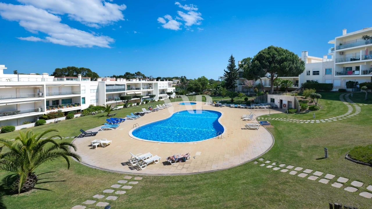 Moradia T4 para Venda em Albufeira e Olhos de Água Foto 32
