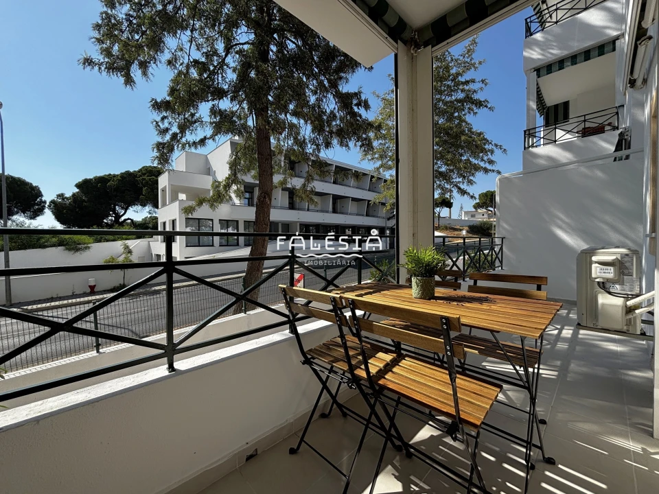 Apartamento T1 para Venda em Albufeira e Olhos de Água Foto 2