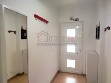 Apartamento T1 para Venda em Ferrel