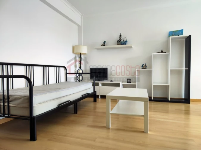 Apartamento T1 para Venda em Ferrel Foto 3