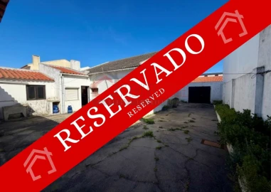 Moradia T3 para Venda em Atouguia da Baleia