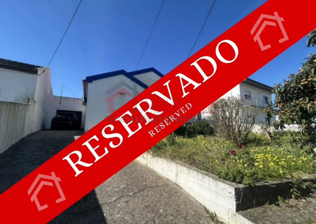 Moradia T3 para Venda em Atouguia da Baleia Foto 1