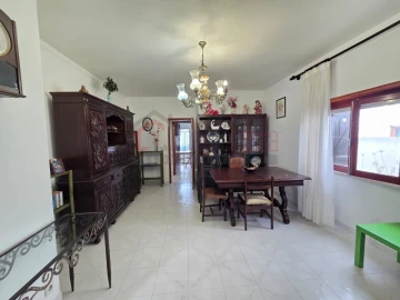 Moradia T3 para Venda em Atouguia da Baleia