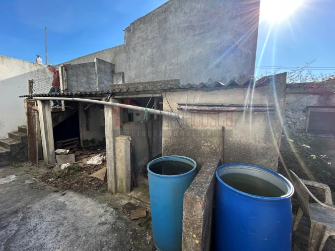 Moradia T3 para Venda em Atouguia da Baleia Foto 38