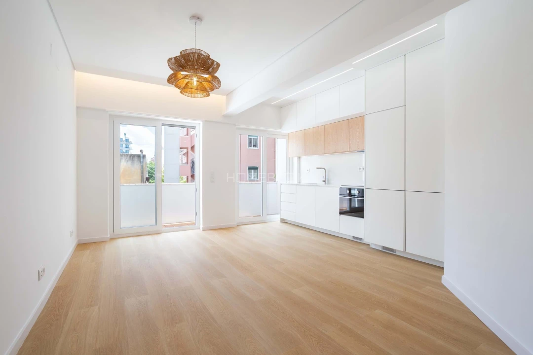 Apartamento T2 para Venda em São Vicente Foto 1