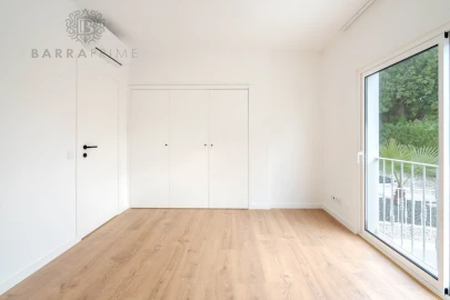 Moradia T4 para Venda em Quarteira