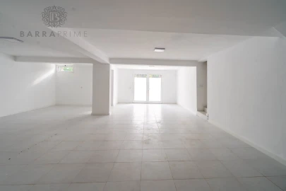 Moradia T4 para Venda em Quarteira