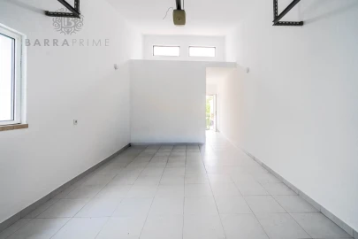 Moradia T4 para Venda em Quarteira