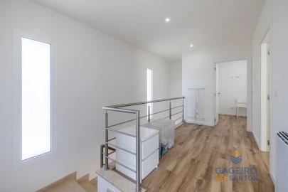 Moradia T4 para Venda em Tornada e Salir do Porto