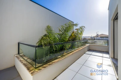 Moradia T4 para Venda em Tornada e Salir do Porto