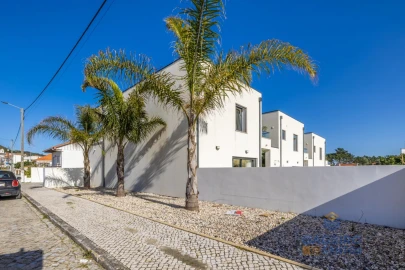 Moradia T4 para Venda em Tornada e Salir do Porto