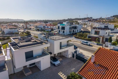 Moradia T4 para Venda em Tornada e Salir do Porto
