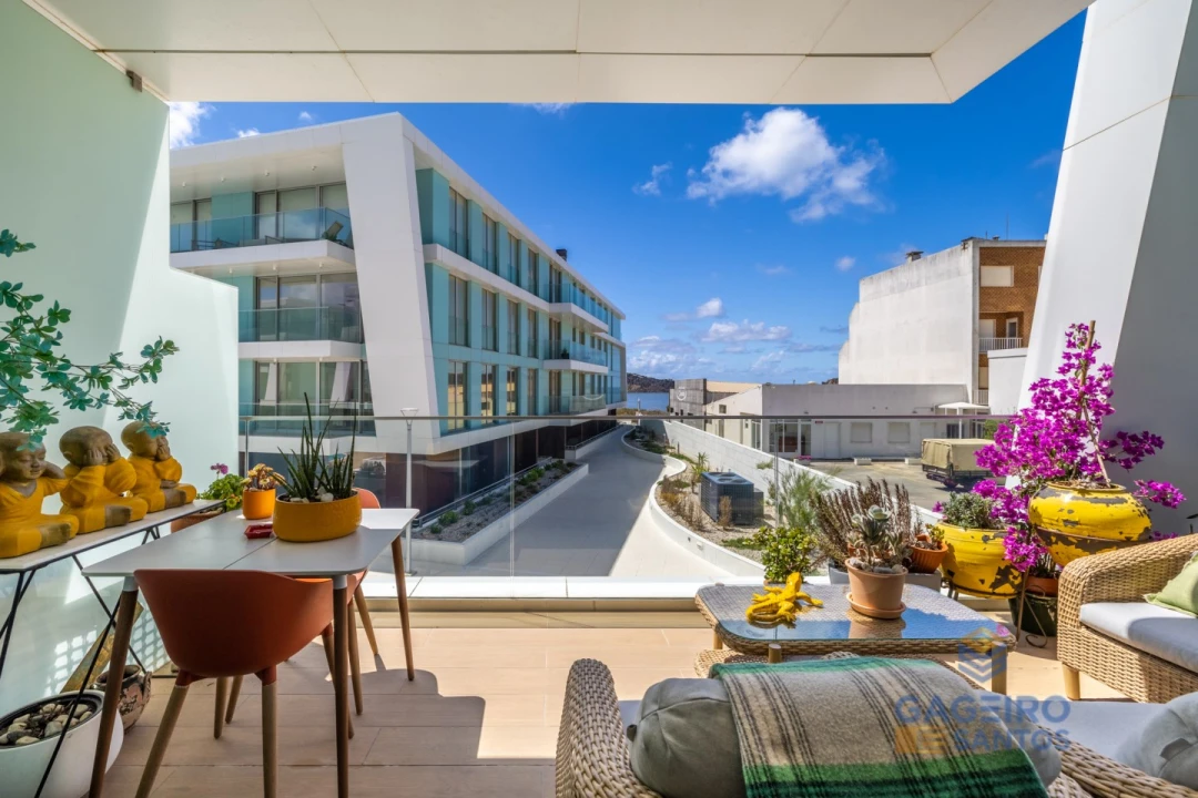 Apartamento T2 para Venda em São Martinho do Porto Foto 1