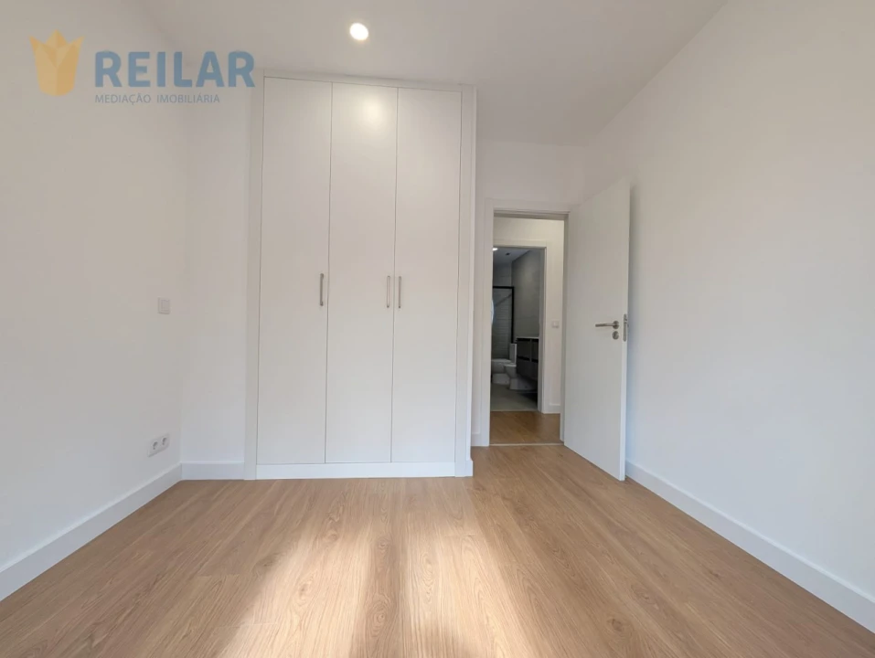 Apartamento T2 para Arrendamento em Moscavide e Portela Foto 3
