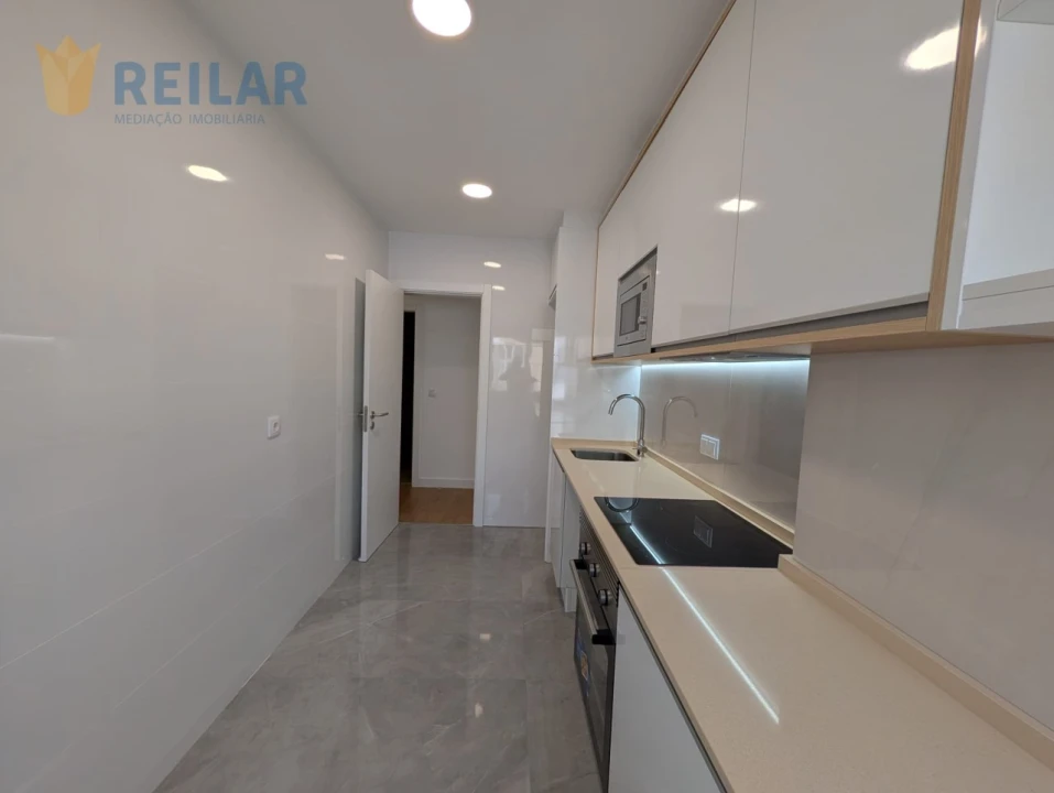 Apartamento T2 para Arrendamento em Moscavide e Portela Foto 8