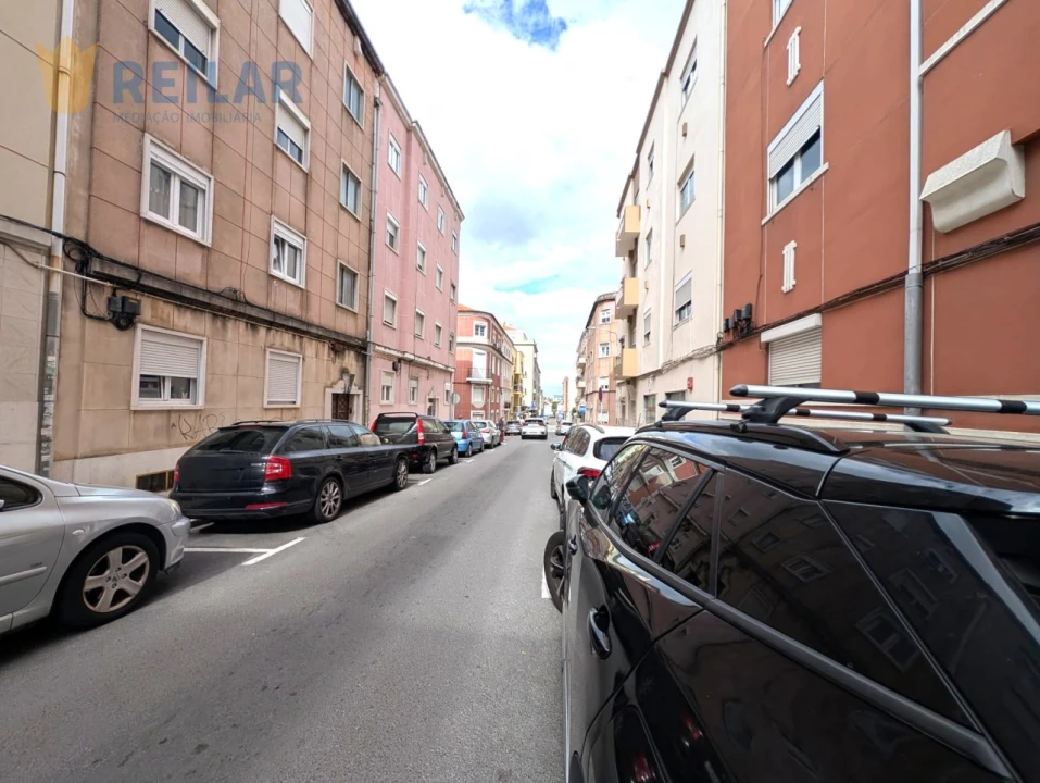 Apartamento T2 para Arrendamento em Moscavide e Portela Foto 29