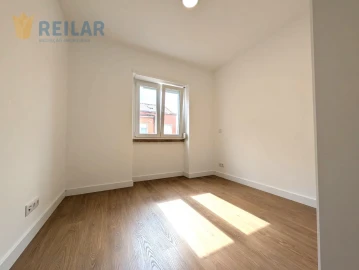 Apartamento T2 para Arrendamento em Moscavide e Portela