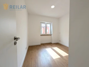 Apartamento T2 para Arrendamento em Moscavide e Portela