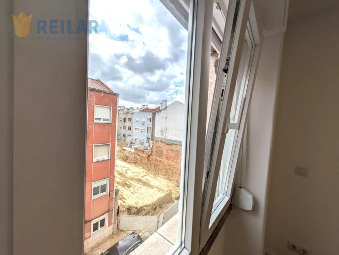 Apartamento T2 para Arrendamento em Moscavide e Portela Foto 25