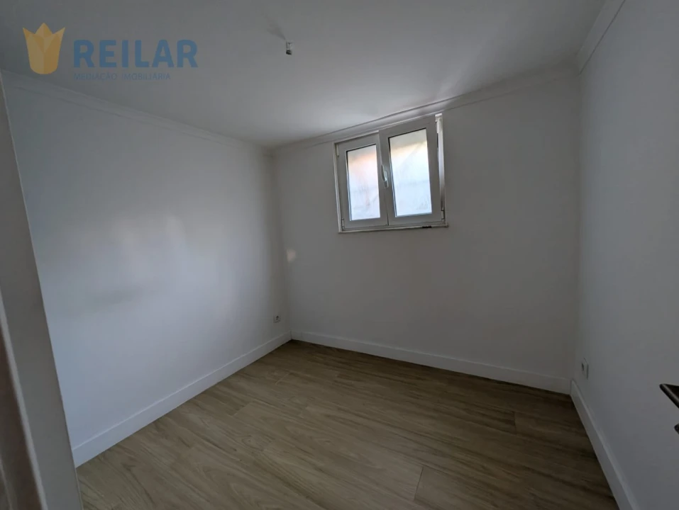 Apartamento T1 para Venda em Olivais Foto 3