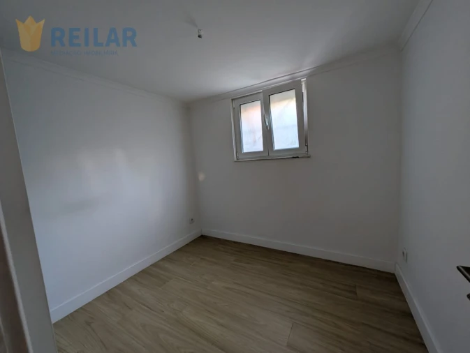 Apartamento T1 para Venda em Olivais Foto 3