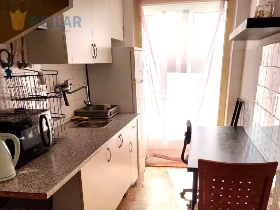Apartamento T1 para Venda em Parque das Nações Foto 1